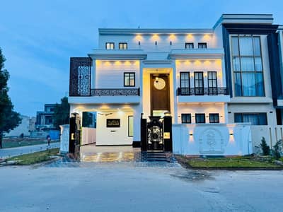 11.5 MARLA NEW BRAND DOUBLE STORY HOUSE AVAILABLE FOR SALE, IN CITI HOUSING GUJRANWALA ON PRIME LOCATION.