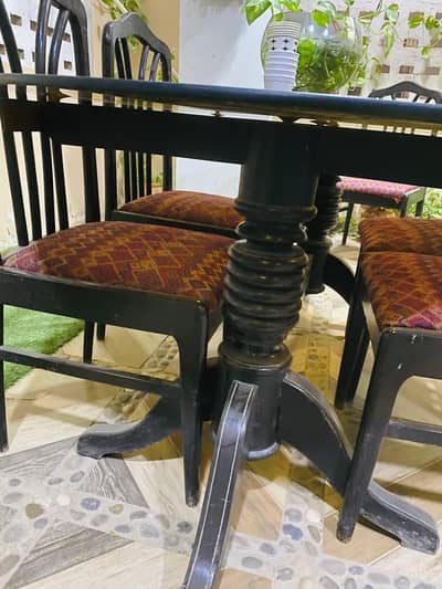 Dinning Table With Six Chairs