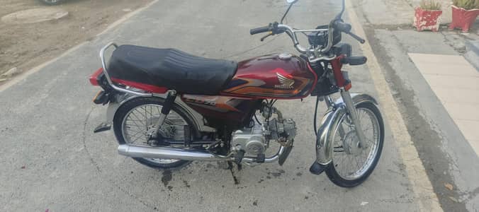 CD 70 lahore new condition