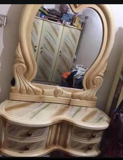 dressing table