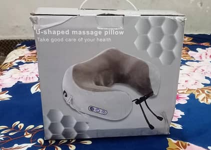 U shaped massager pillow