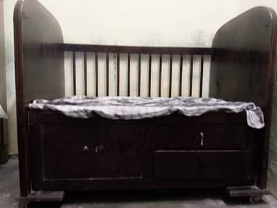 Baby cot for sale condition 10/8 Contact number 03225587477