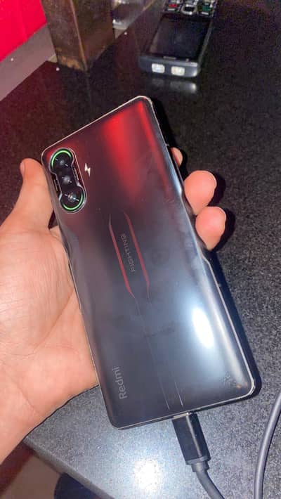 Redmi k40 Gaming 8/128. non pta