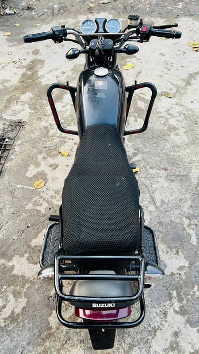 Suzuki GS 150 SE 2021