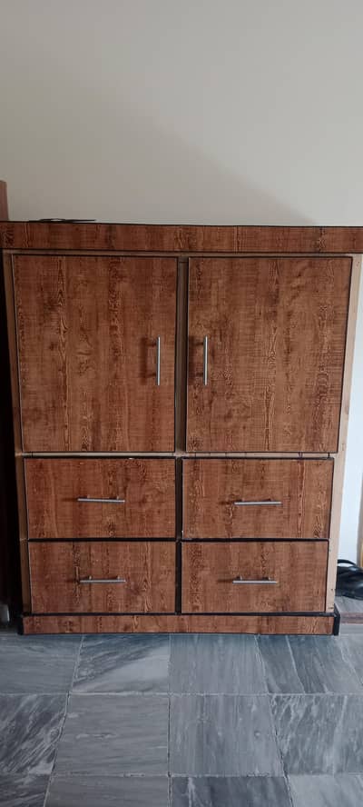 Large Storage wardrobe/cupborad