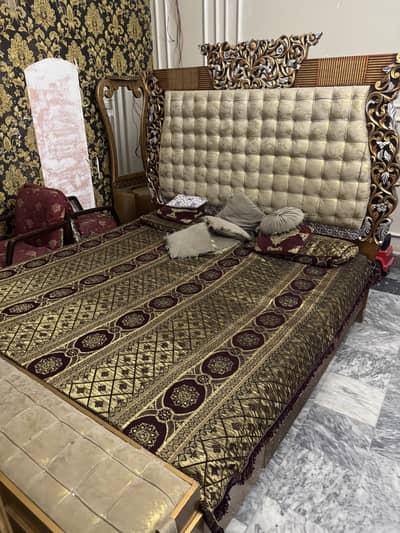 Bed,Side Table,Sofa set,Dressing