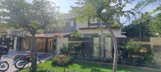 Luxury 1 Kanal Bungalow for Sale | DHA Phase 6 Block B, Lahore