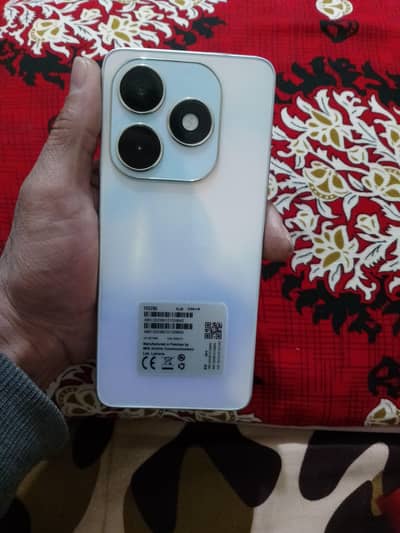 techno spark 20  10 by 10 condition zero scratch