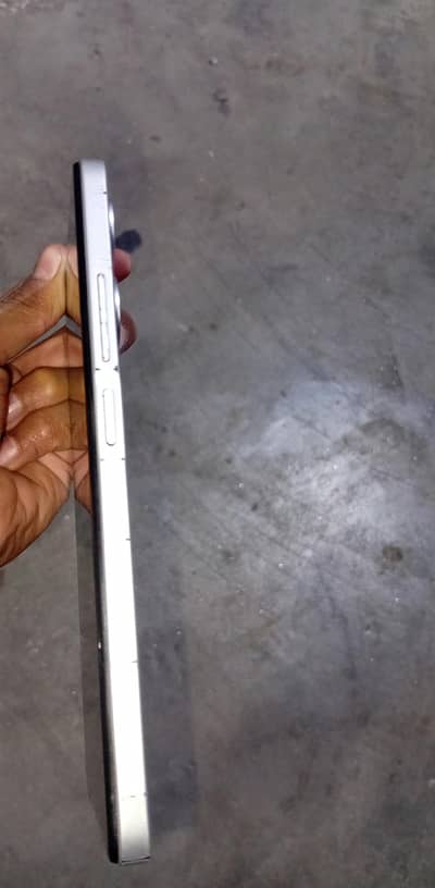 Infinix Hot 30 8/128 10 by 9 condition