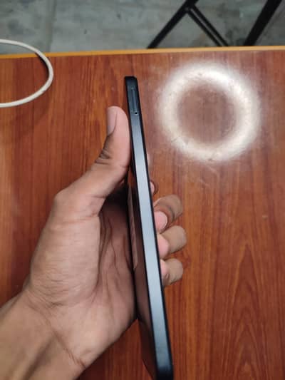 6/128 no open no repair only line on display Jo zyada ni ho gi