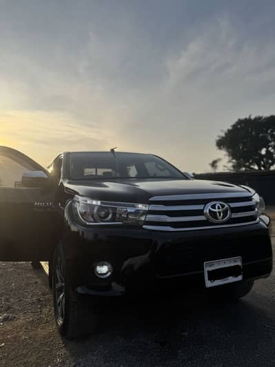 Toyota revo new tv wala h model 2021 h