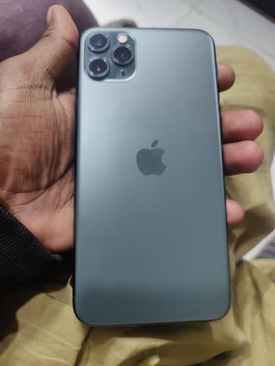 iphone 11 pro max . . . Battery health 85 . . . . 64 gp