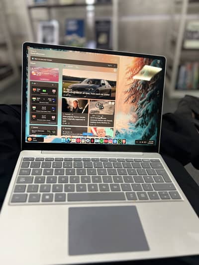 11th gen Microsoft Surface go 2 touchscreen