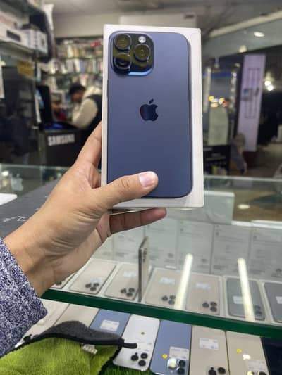 15 pro max 256gb complete box