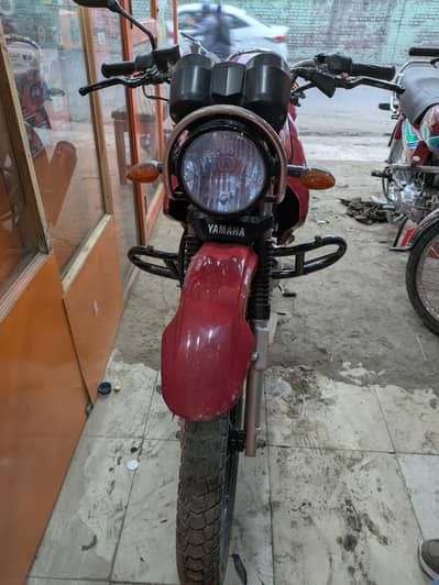 YBR 125G Model 2024 10/10