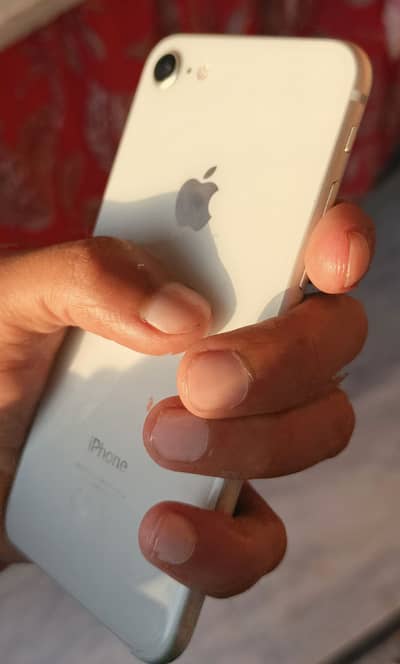 IPHONE 8 NON PTA WATERPACK BATTERY HEALTH 79% CONDITION 10/10