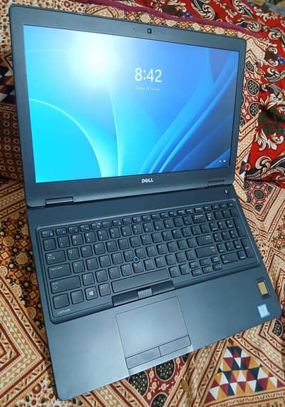 i5، 7th، 8/500، 128 ssd،  15۔"6۔ disp   10/10