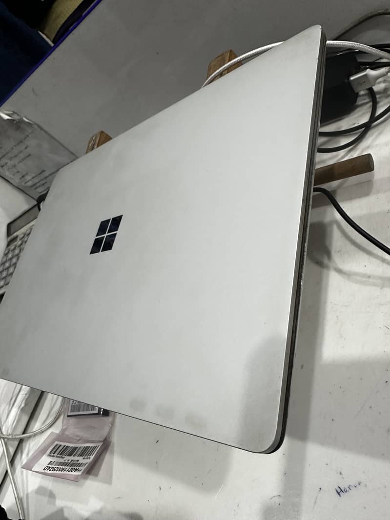 Microsoft Surface 2 3