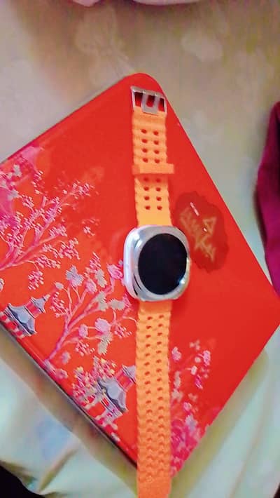 Gt7 original smart watch with one strap or charging cable