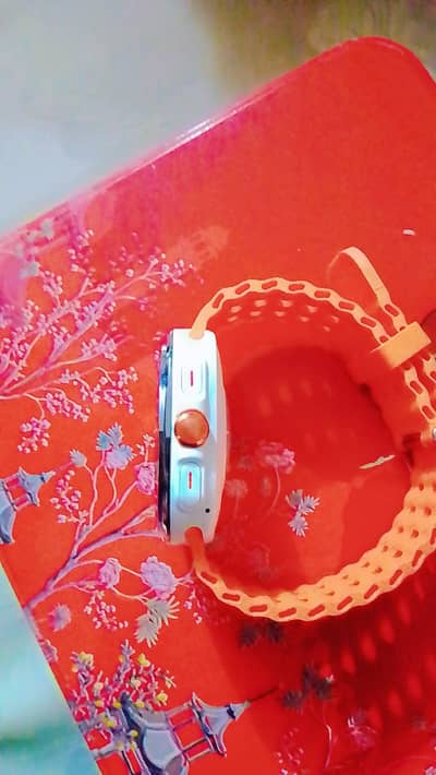 Gt7 original smart watch with one strap or charging cable