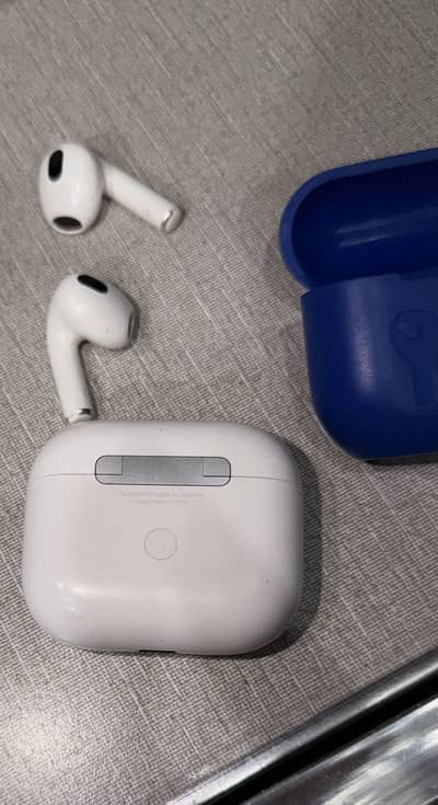 AirPods 3