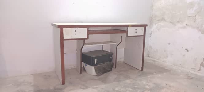 Office table wooden table