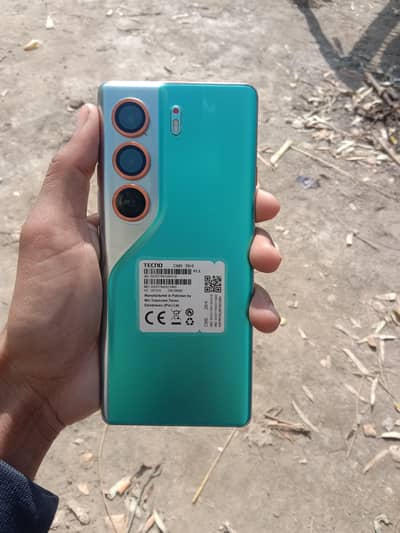 Techno CAMON 40 pro CM6 8-256 for sale