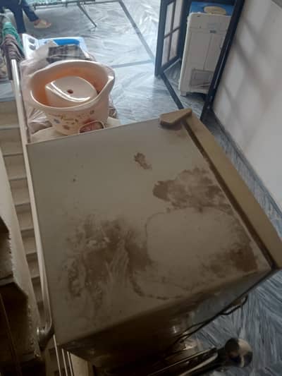 Singer single size fridge