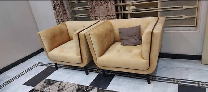 5 seater Sofa set brand new condition never used unique look