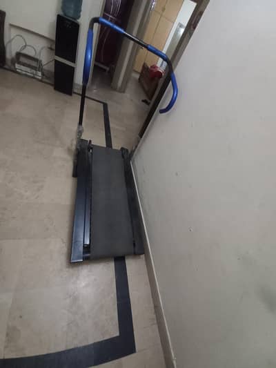 manual treadmil just like new