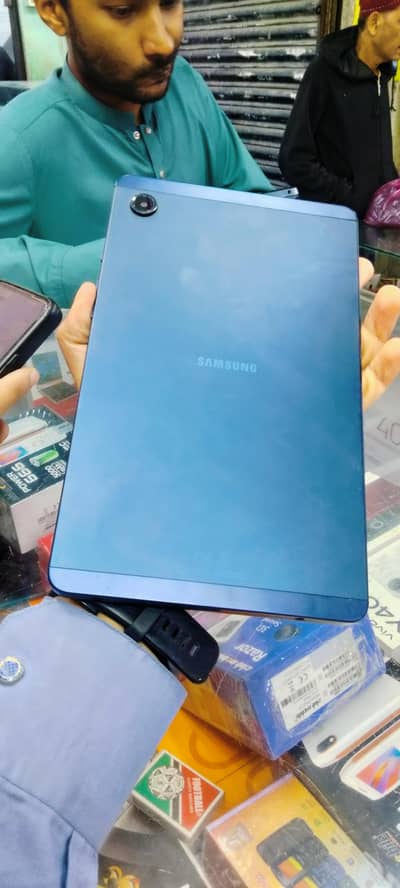 SAMSUNG TAB A9