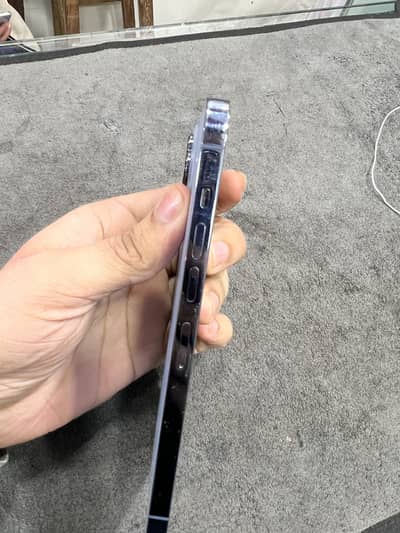 I am selling iphone 13 pro max