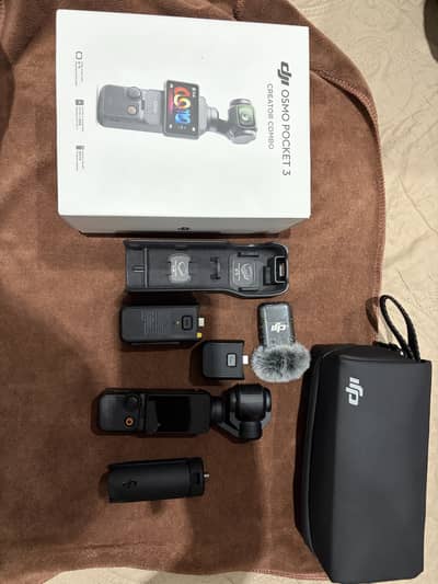DJI Osmo Pocket 3 Creator Combo (Slightly Used)