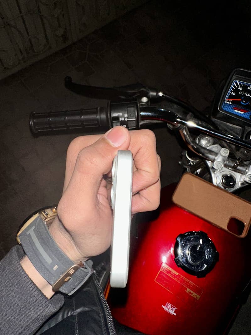 Iphone 13 2