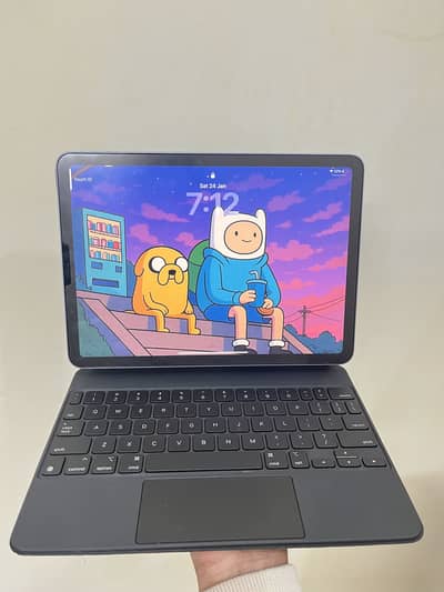 Complete IPad Air 5 With Apple Magic Keyboard and Apple pencil 2