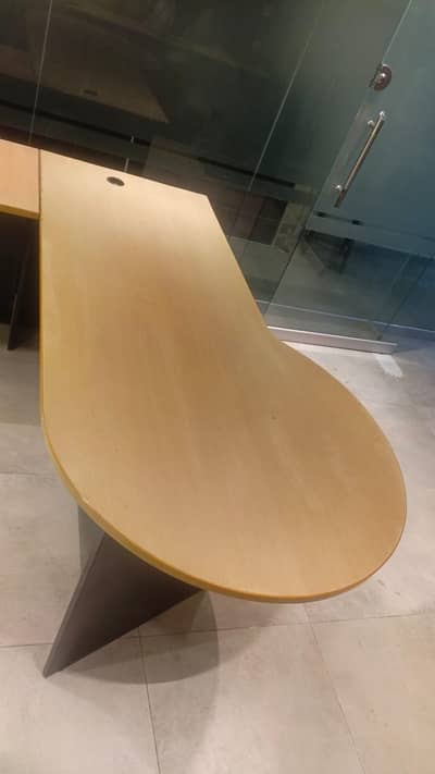 Good condition L shape table