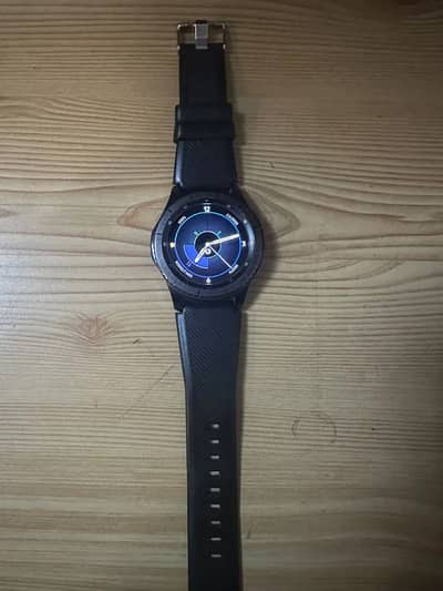 Samsung Gear S3 frontier with original box and charger