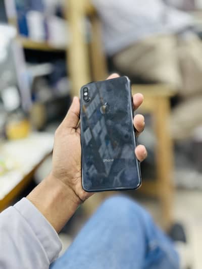 XSMax Pta approved 64GB Connection 10/8.5