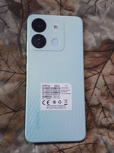 infinix smart 7HD with box