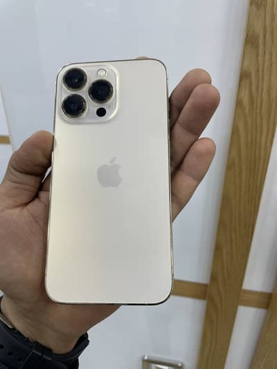 Iphone 13 pro gold