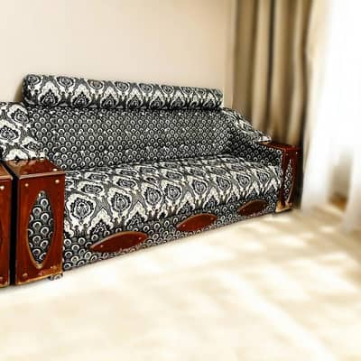 6 Seater Sofa Urgent Sale In Faisalabad