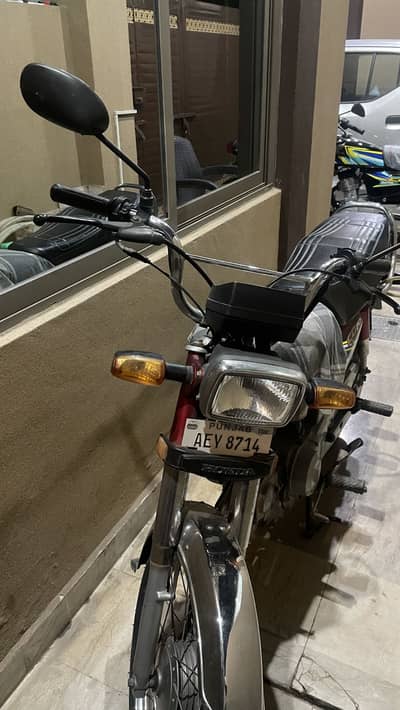 Honda CD70 <10,000 km driven