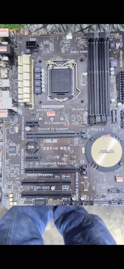 PC DEAL. OFFER YOUR BEST PRICE TO GRAB ALL ITEMS