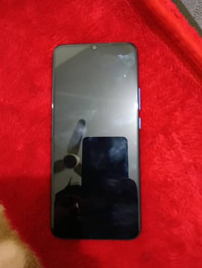 4/64 infinix hot 11 play 6000 mah battery.