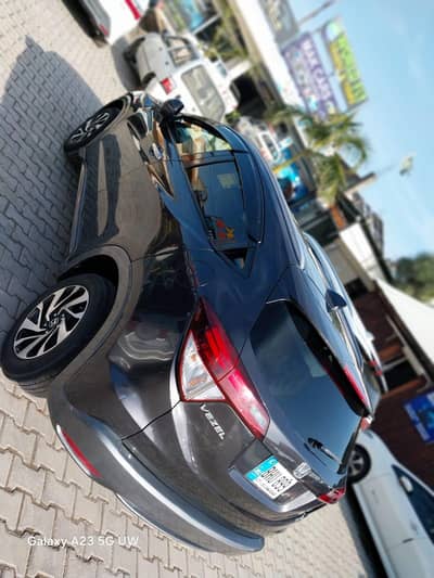 Honda Zs vezel, Genuine Z sensing Vezel,Full option vezel