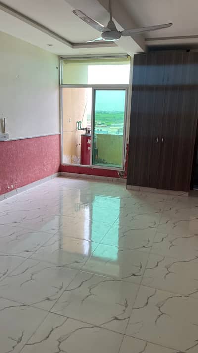 Studeo unfurnished flat available for rent in E11 2