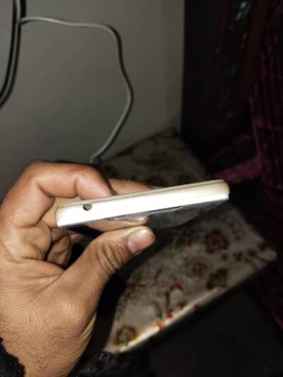 best phone oppo A 37