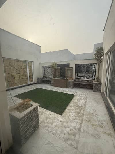 Prestigious 5 Bed 1 Kanal House for Rent in Prime Phase 7