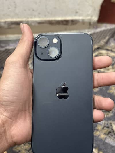 Iphone 13 10/10 condition All okiee charger sameet