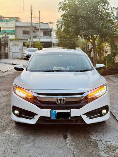 Honda Civic Oriel 1.8 I-VTEC CVT